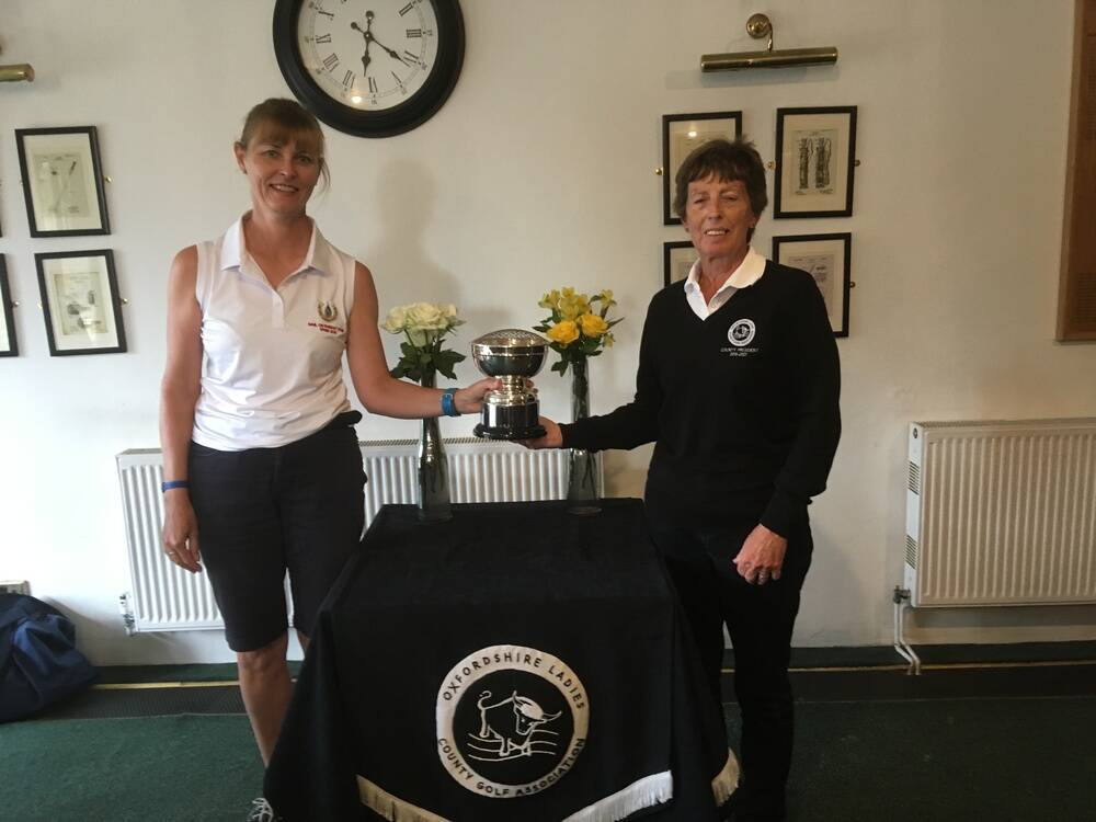 Ann Starkey Trophy Winners - Oxford Ladies