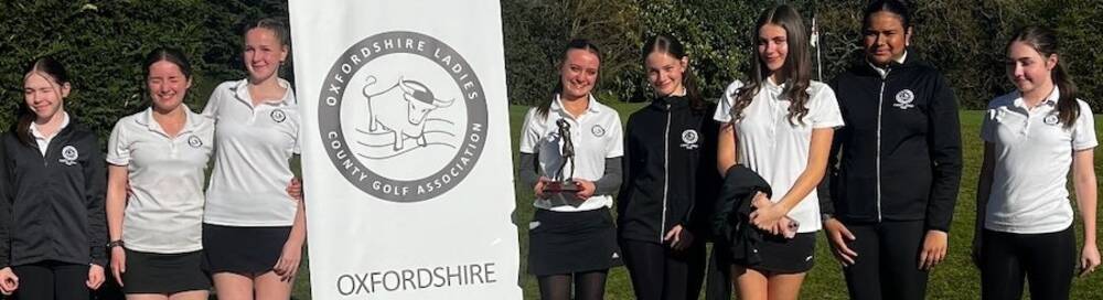 Oxfordshire Junior Girls celebrate their second win in 7 days!