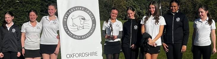 Oxfordshire Junior Girls celebrate their second win in 7 days!